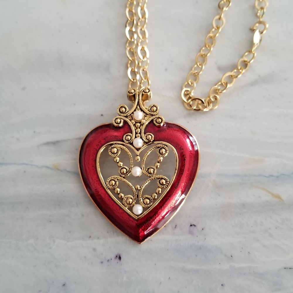 Avon Red and Gold Heart Necklace